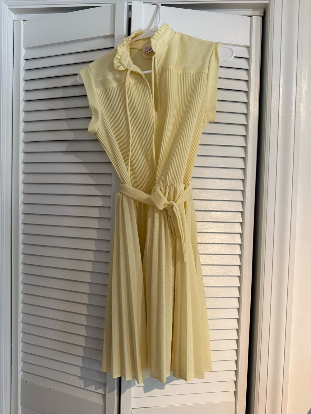Vintage butter-colored pleated midi dress